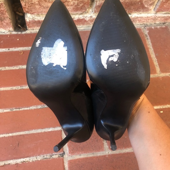 Steve Madden Black Leather Pointed Heels - Picture 5 of 5